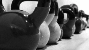 20 minute beginner kettlebell workout by: nerdfitness.com