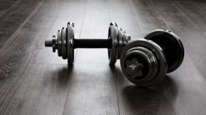 Dumbbell Plan to Gain Muscle At Home by: coachmag.co.uk