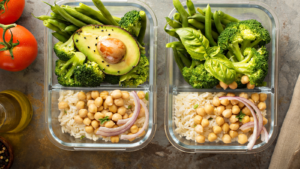 Why to Meal Prep, and Where to Start by: Bodybuilding.com